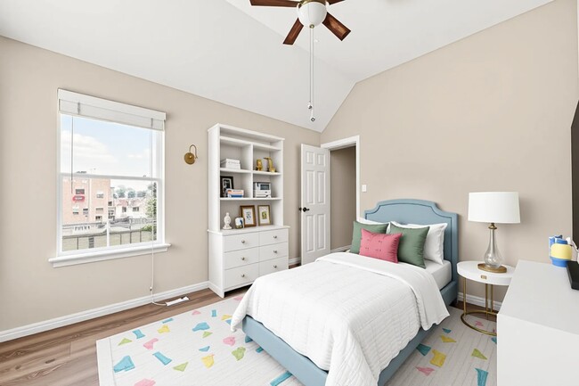 Building Photo - 22523 Cascade Springs Dr