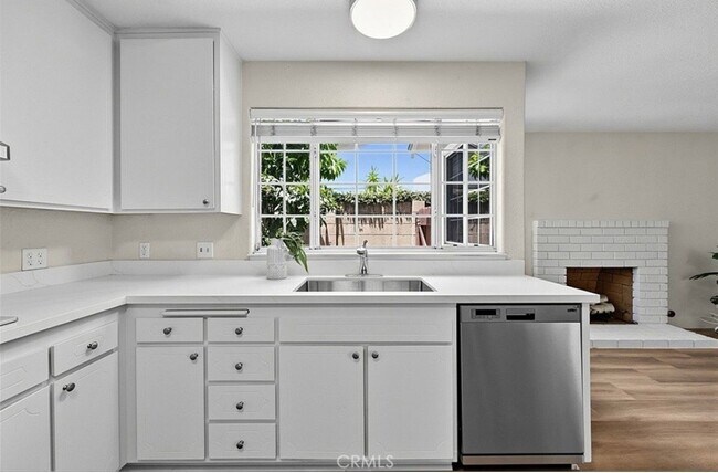Building Photo - 19541 Hartsdale Cir