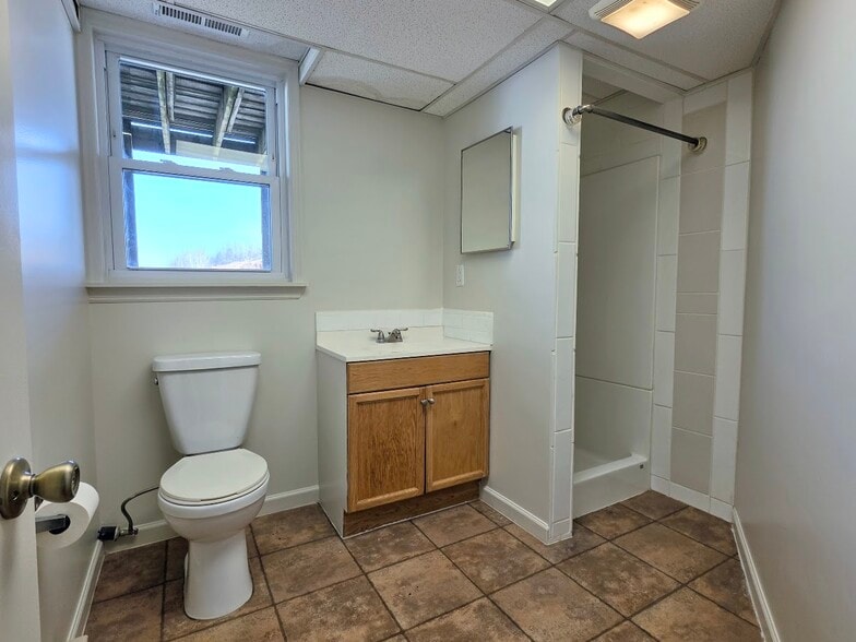 Building Photo - 150 Fruitville Pike