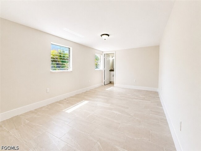 Building Photo - 4426 Poinsettia St