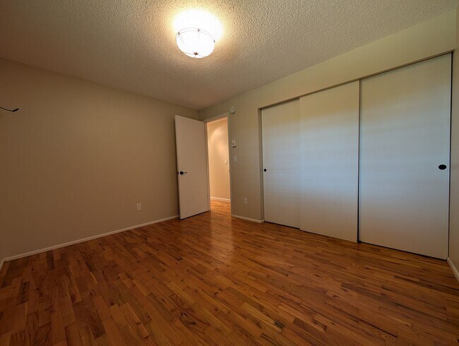 Building Photo - Great 4-Bedroom, 1.5-Bath Home In The River Road Area Of Eugene!