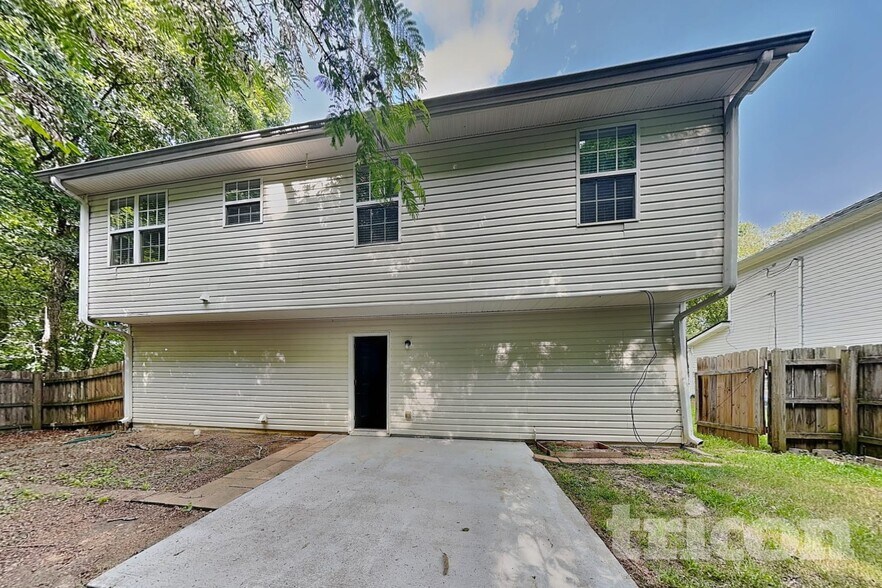 Building Photo - 1455 Enchanted Forest Dr