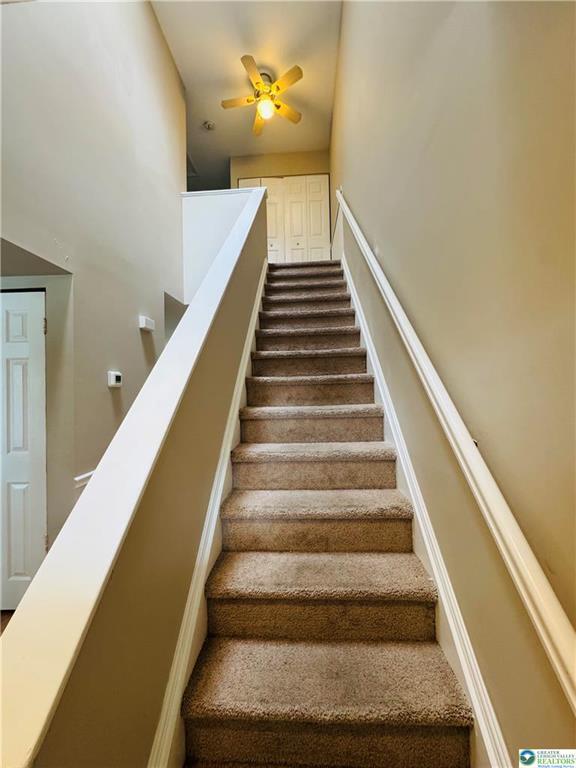 Building Photo - 102 Quaker Dr