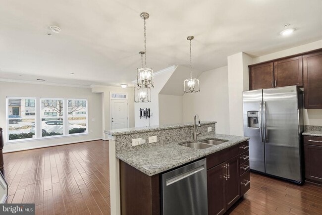 Building Photo - 637 Diamondback Dr