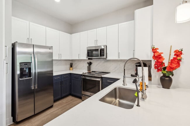 Building Photo - 2901 Indiana St