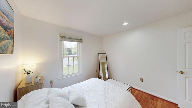 Building Photo - 10200 McKean Ct