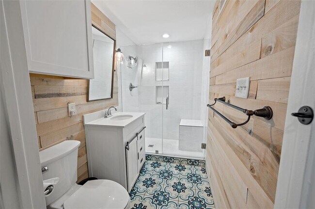 Building Photo - 1708 Ski Slope Dr