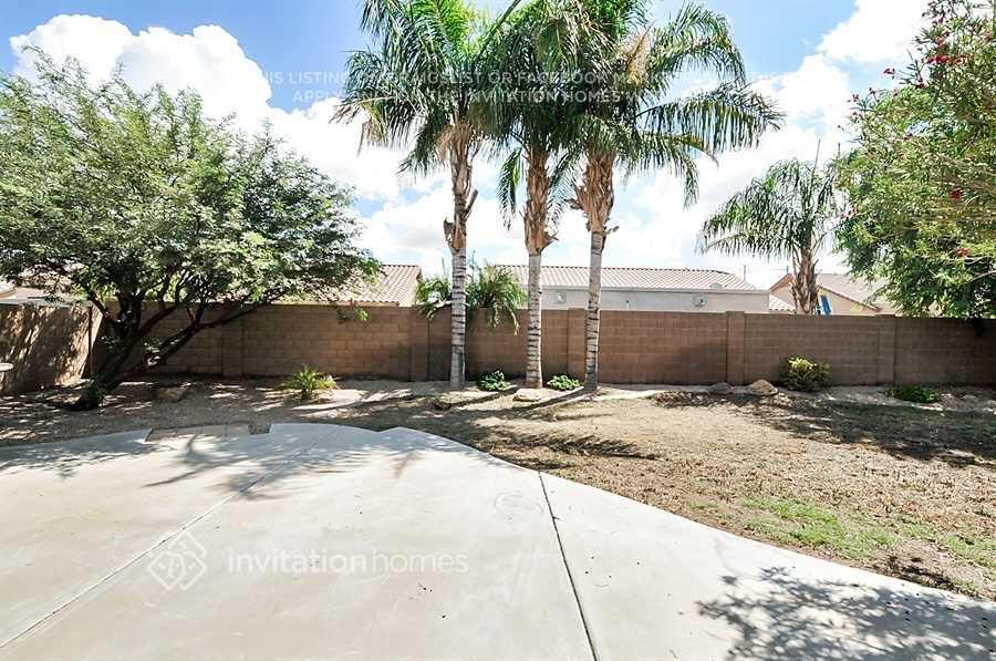 Building Photo - 3127 S Benton Cir