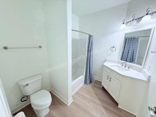 Building Photo - 2BR/2BA