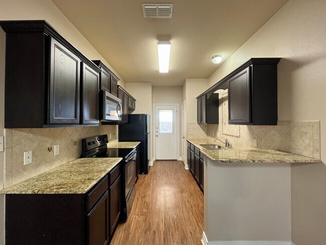 Building Photo - 319 Princess Place