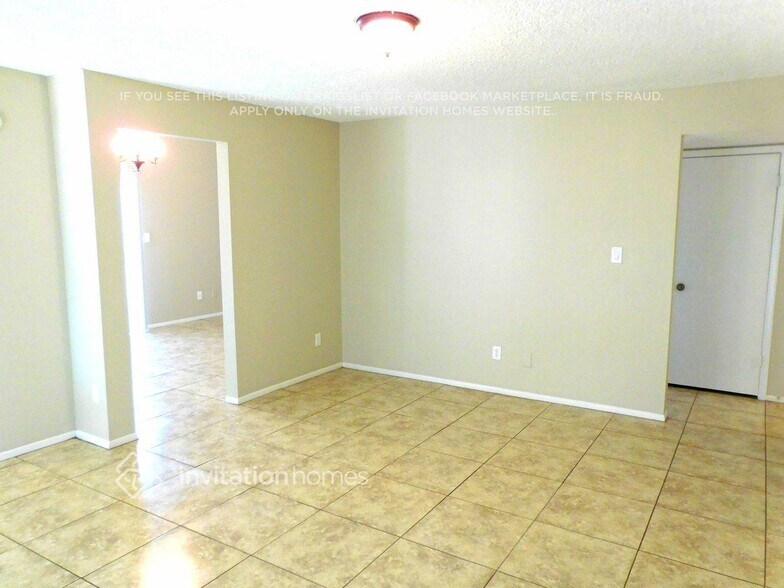 Building Photo - 6014 S 41st Pl