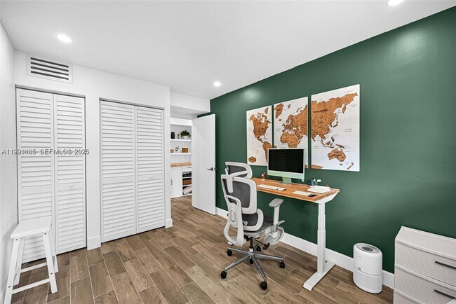 Building Photo - 8609 SW 68th Ct