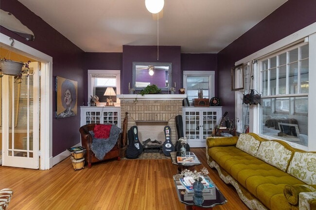 Building Photo - 108 Blount St