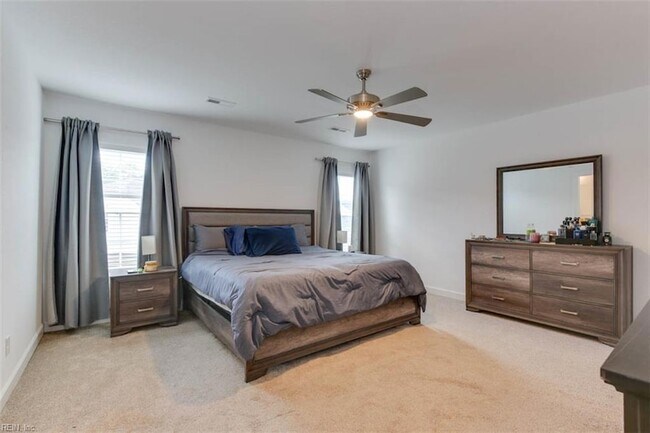 Building Photo - 2416 Trafton Pl