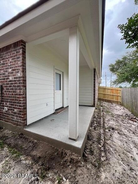Building Photo - 118 Millie Park Dr