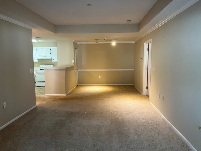 Building Photo - Two bedroom two bath second floor unit