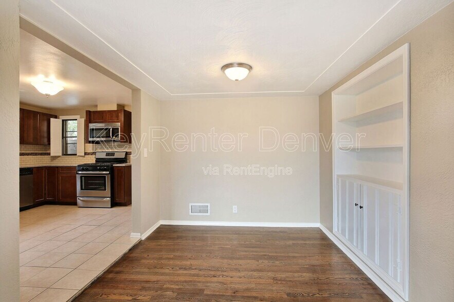 Building Photo - 4105 Pierce St