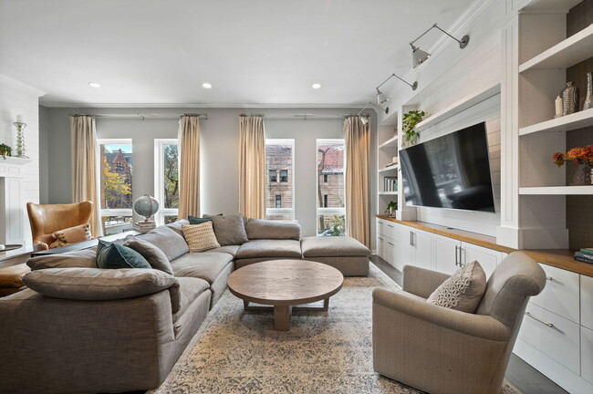 Building Photo - 232 E 18th St