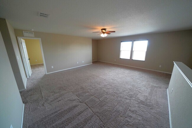 Building Photo - 3730 Acorn Pl