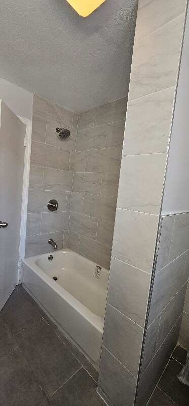 Building Photo - 498 Fountain St