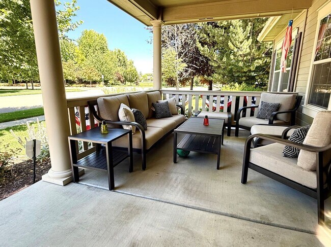 Building Photo - Beautiful 3 bed 2 bath home in The Preserv...
