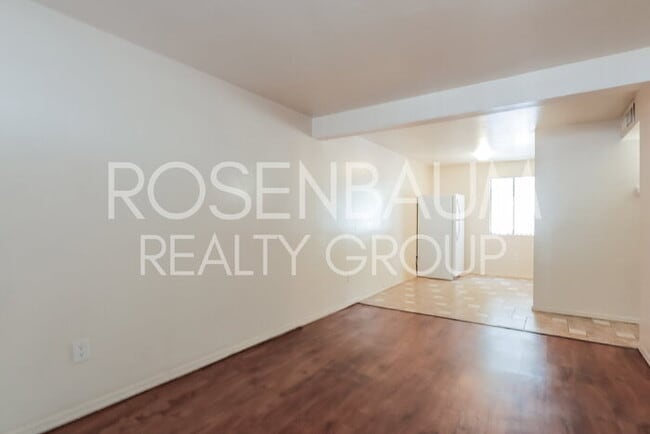 Building Photo - Charming 1-bedroom, 1-bath downstairs apar...