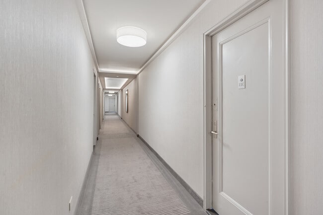 Building Photo - 5355 Henry Hudson Pkwy W