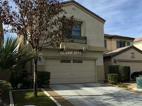 Building Photo - Beautiful Spacious 2 Story Home in Northwest