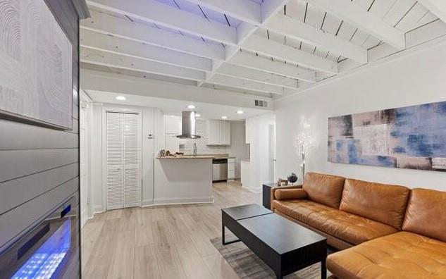 Building Photo - 799 Barnett St NE