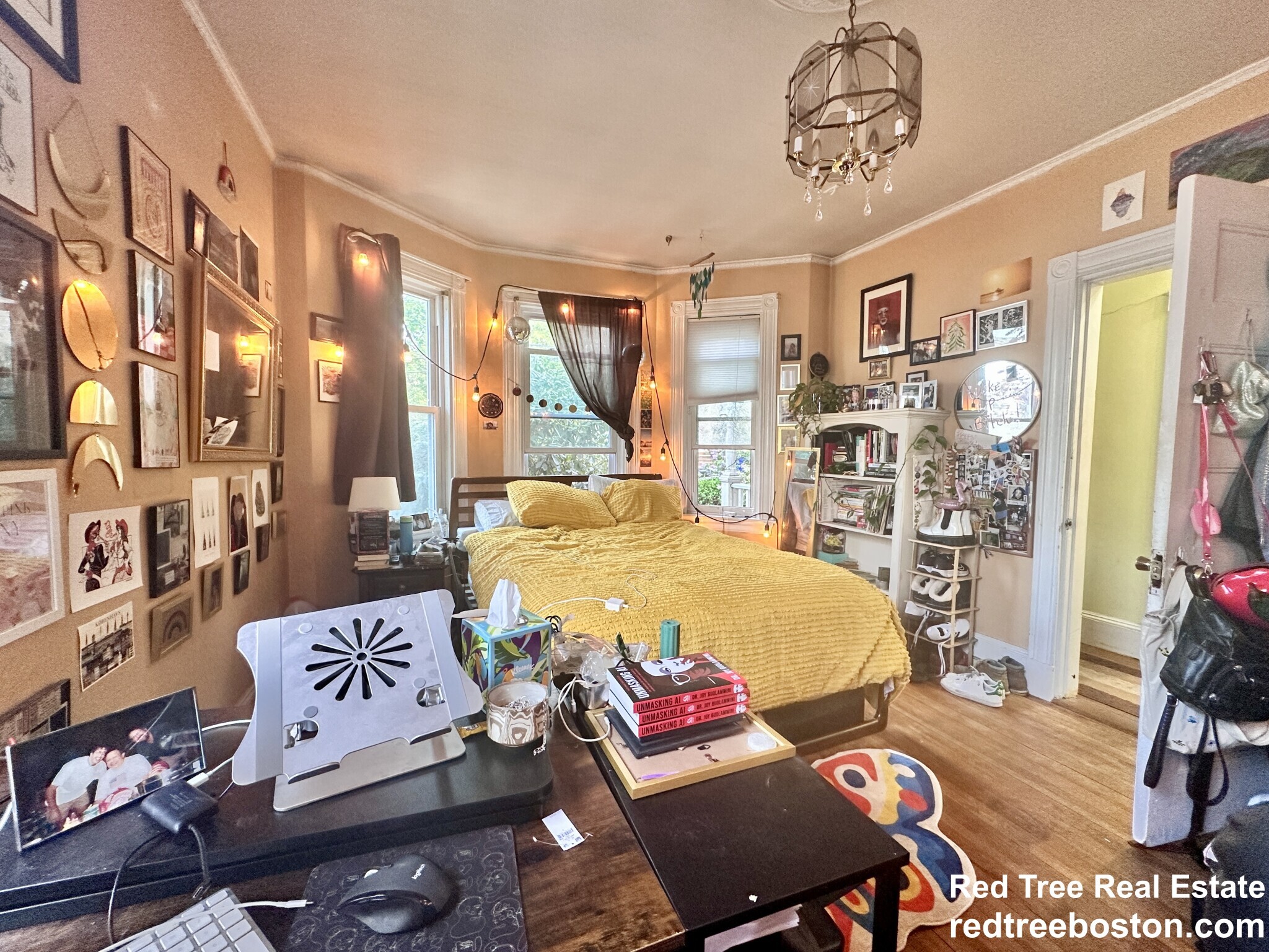 Building Photo - 52 Dustin St