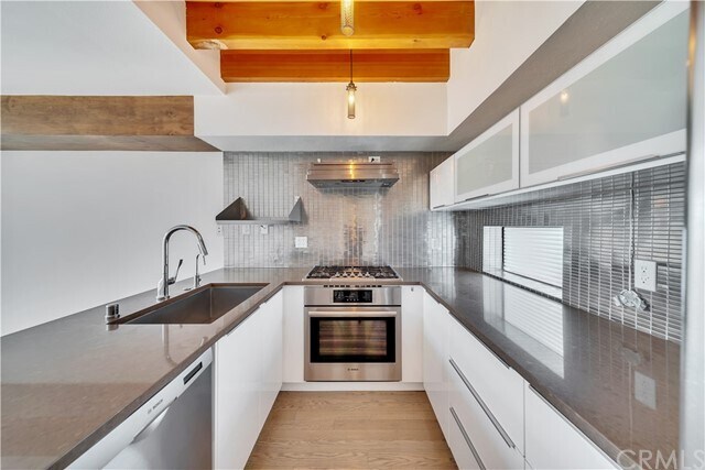 Building Photo - 11575 Missouri Ave