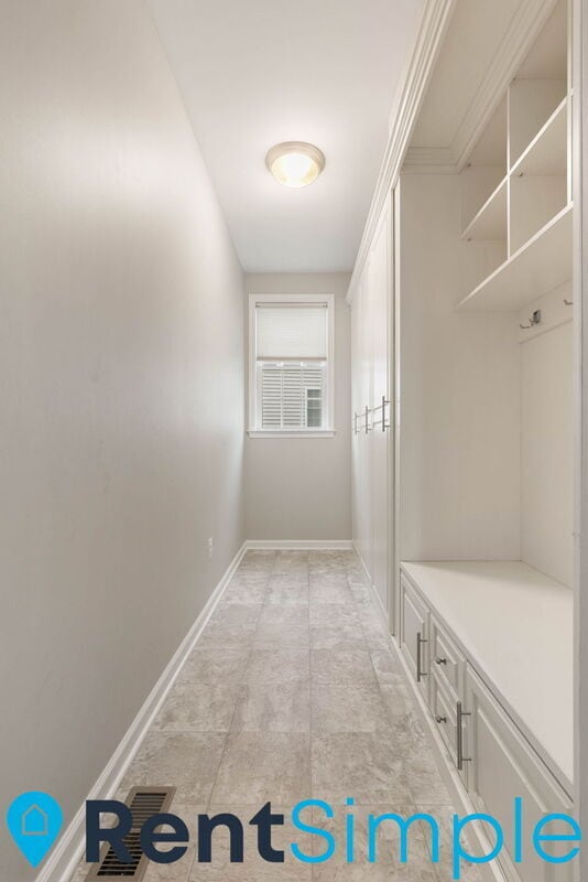 Building Photo - 24319 Winding Willow Ct