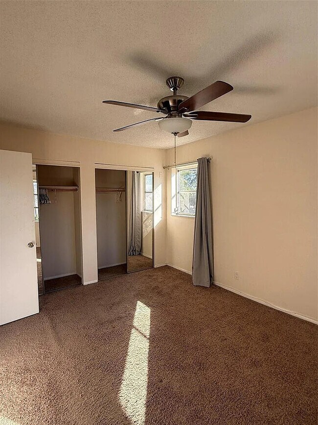 Building Photo - 3007 NW 68th St