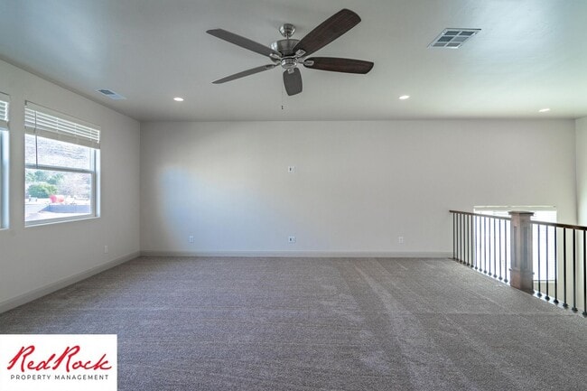Building Photo - 7 Bedroom Home with 5 Car Garage