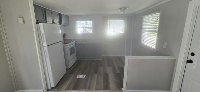 Building Photo - 1325 Wenlon Dr