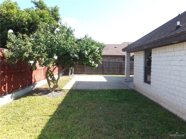 Building Photo - 6225 N 45th St