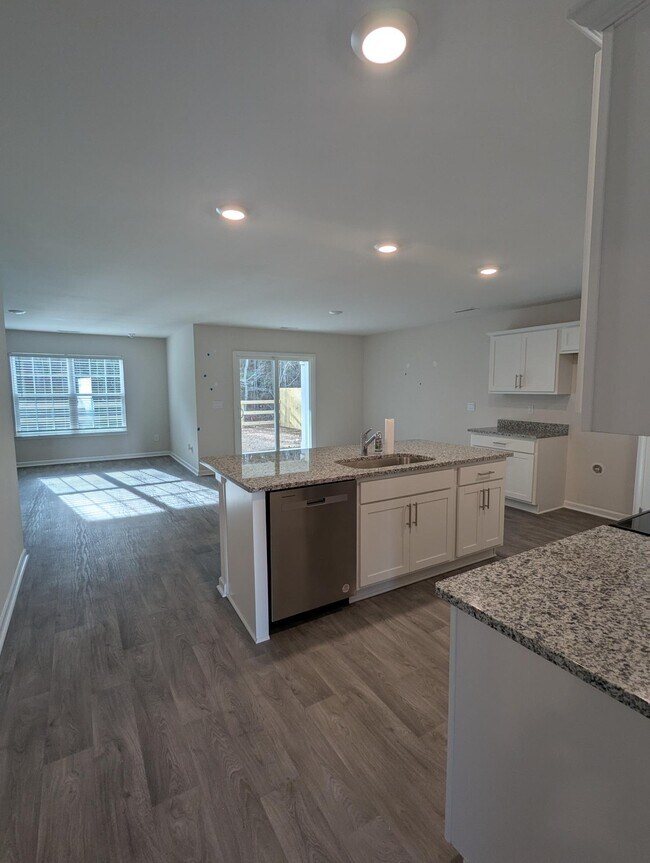 Building Photo - 4003 Calabash Ct