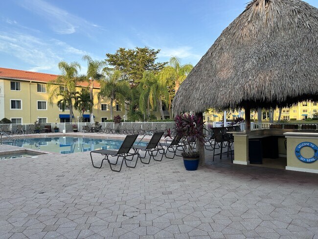 Building Photo - 8304 Key Royal Cir