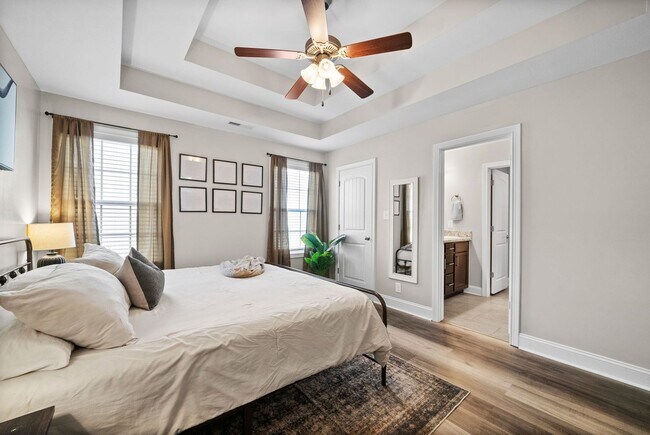 Building Photo - 129 Ambridge St