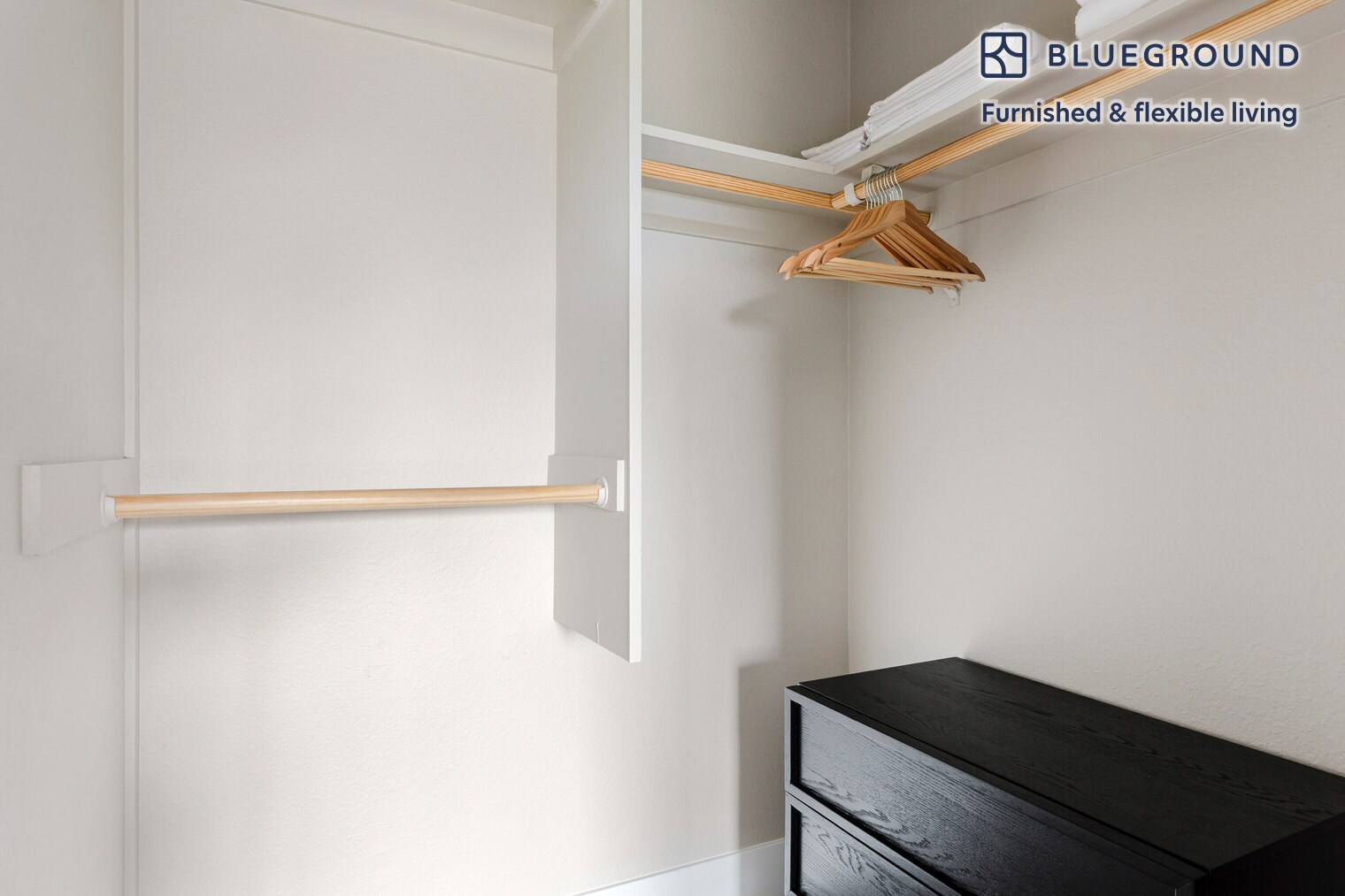 Building Photo - 766 Edgewater Blvd