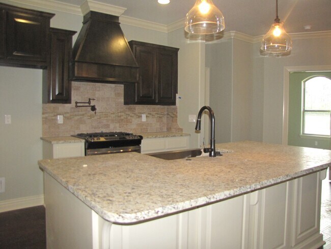 Building Photo - Now Pre-Leasing Stunning 3 Bedroom, 2.5 Bathroom Home In Fayetteville, A