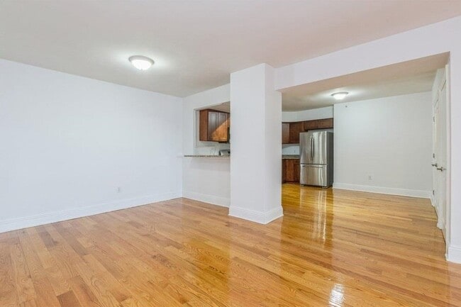 Building Photo - 809-815 22nd St Unit# 1501