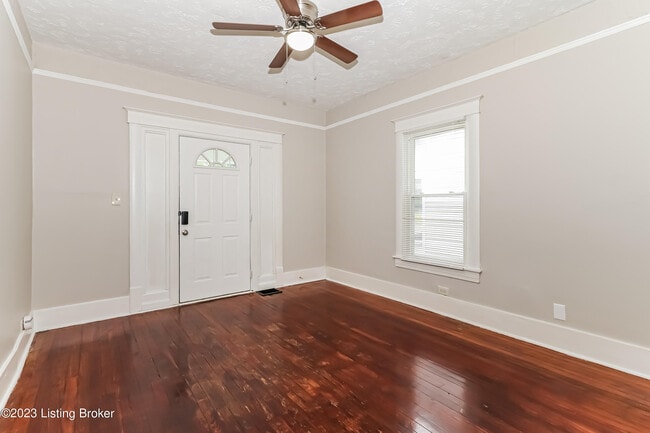 Building Photo - 1714 W Hill St