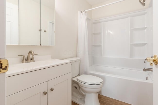 Building Photo - 8407 Covered Wagon Ct