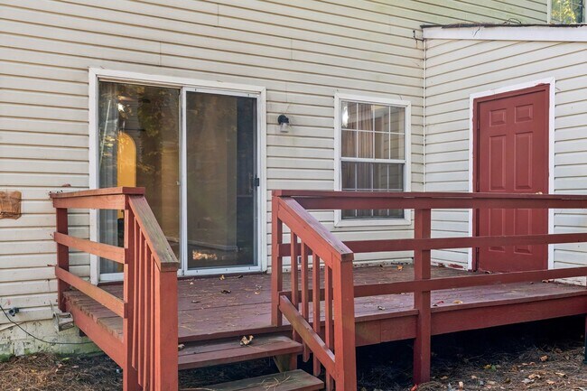 Building Photo - 5417 Mary Ln