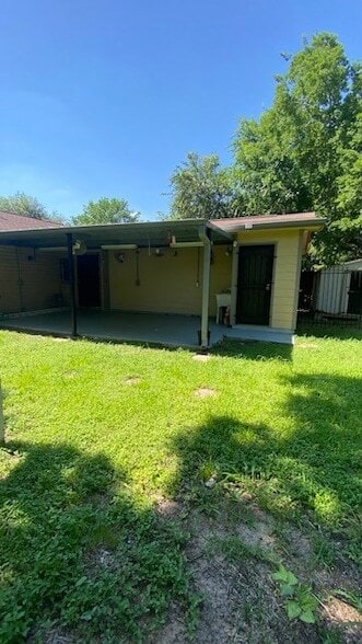 Building Photo - 6623 Cresthill St