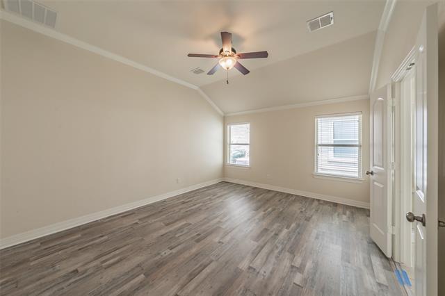 Building Photo - 1313 Catbird Dr