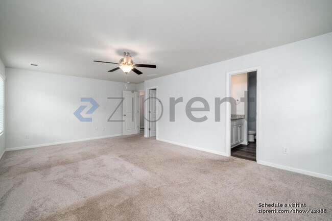 Building Photo - 165 Heard Ln