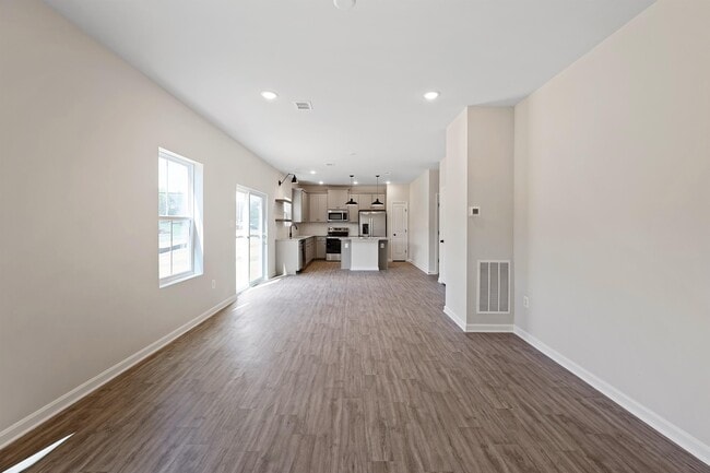 Building Photo - 214 Scoter Rd