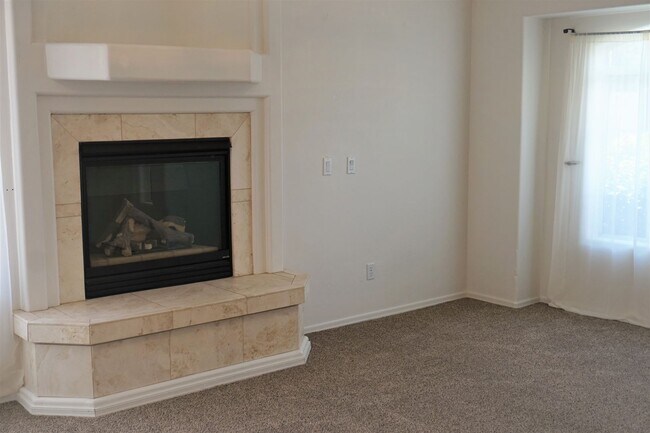 Building Photo - Close to Fort Huachuca